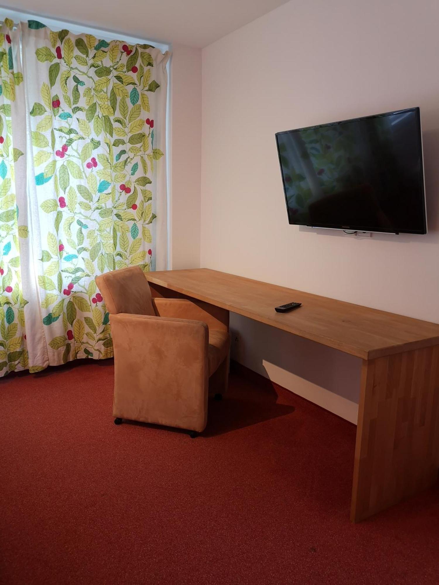 Bms Balance - Natur, Entspannung, King Size Bett, Free Parking, Top Lage, Netflix วอล์ฟสบวร์ก ภายนอก รูปภาพ